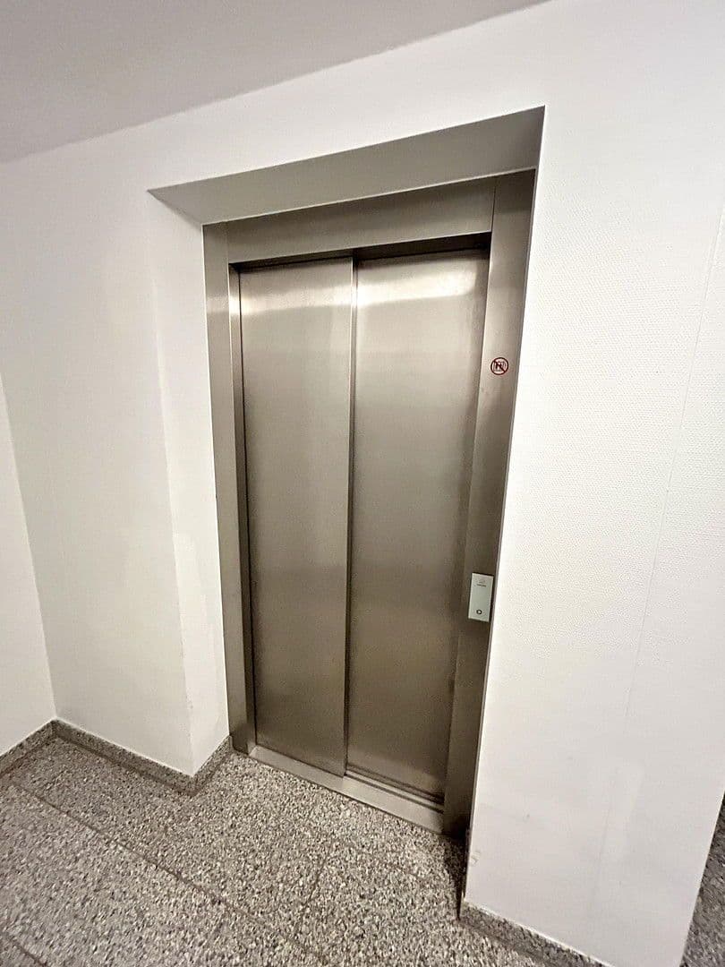 house for sale, 826 m², lambertusstr 36, Troisdorf, North Rhine-Westphalia house for sale, 826 m², lambertusstr 36, Troisdorf, North Rhine-Westphalia