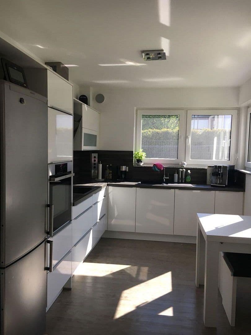 house for sale, 826 m², lambertusstr 36, Troisdorf, North Rhine-Westphalia house for sale, 826 m², lambertusstr 36, Troisdorf, North Rhine-Westphalia