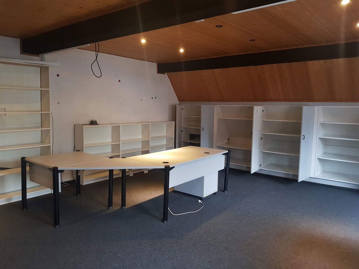 office to rent, 90 m², Duisburg, North Rhine-Westphalia office to rent, 90 m², Duisburg, North Rhine-Westphalia