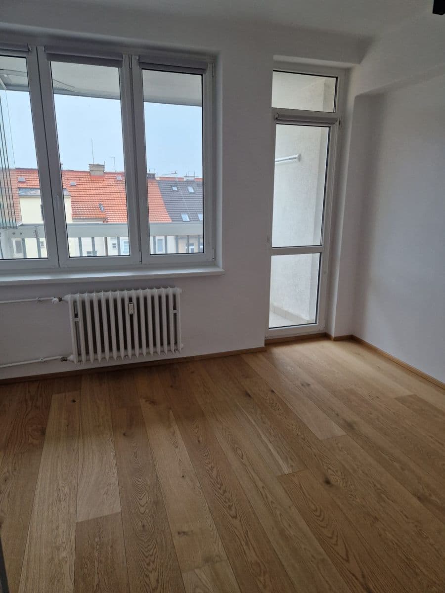 3 bedroom with open-plan kitchen flat to rent, 105 m², Resslova, Litoměřice, Ústecký Region 3 bedroom with open-plan kitchen flat to rent, 105 m², Resslova, Litoměřice, Ústecký Region