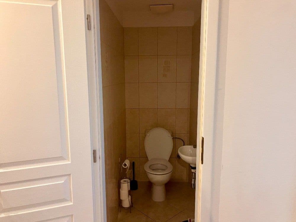 3 bedroom with open-plan kitchen flat to rent, 88 m², Nad Šestikopy, Prague, Prague 3 bedroom with open-plan kitchen flat to rent, 88 m², Nad Šestikopy, Prague, Prague