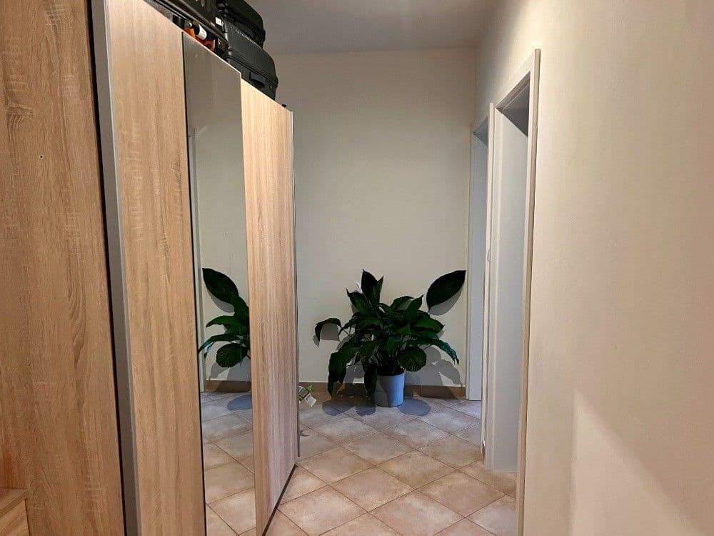 3 bedroom with open-plan kitchen flat to rent, 88 m², Nad Šestikopy, Prague, Prague 3 bedroom with open-plan kitchen flat to rent, 88 m², Nad Šestikopy, Prague, Prague