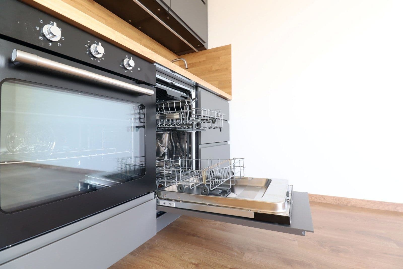 1 bedroom with open-plan kitchen flat to rent, 48 m², náměstí Olgy Scheinpflugové, Prague, Prague 1 bedroom with open-plan kitchen flat to rent, 48 m², náměstí Olgy Scheinpflugové, Prague, Prague