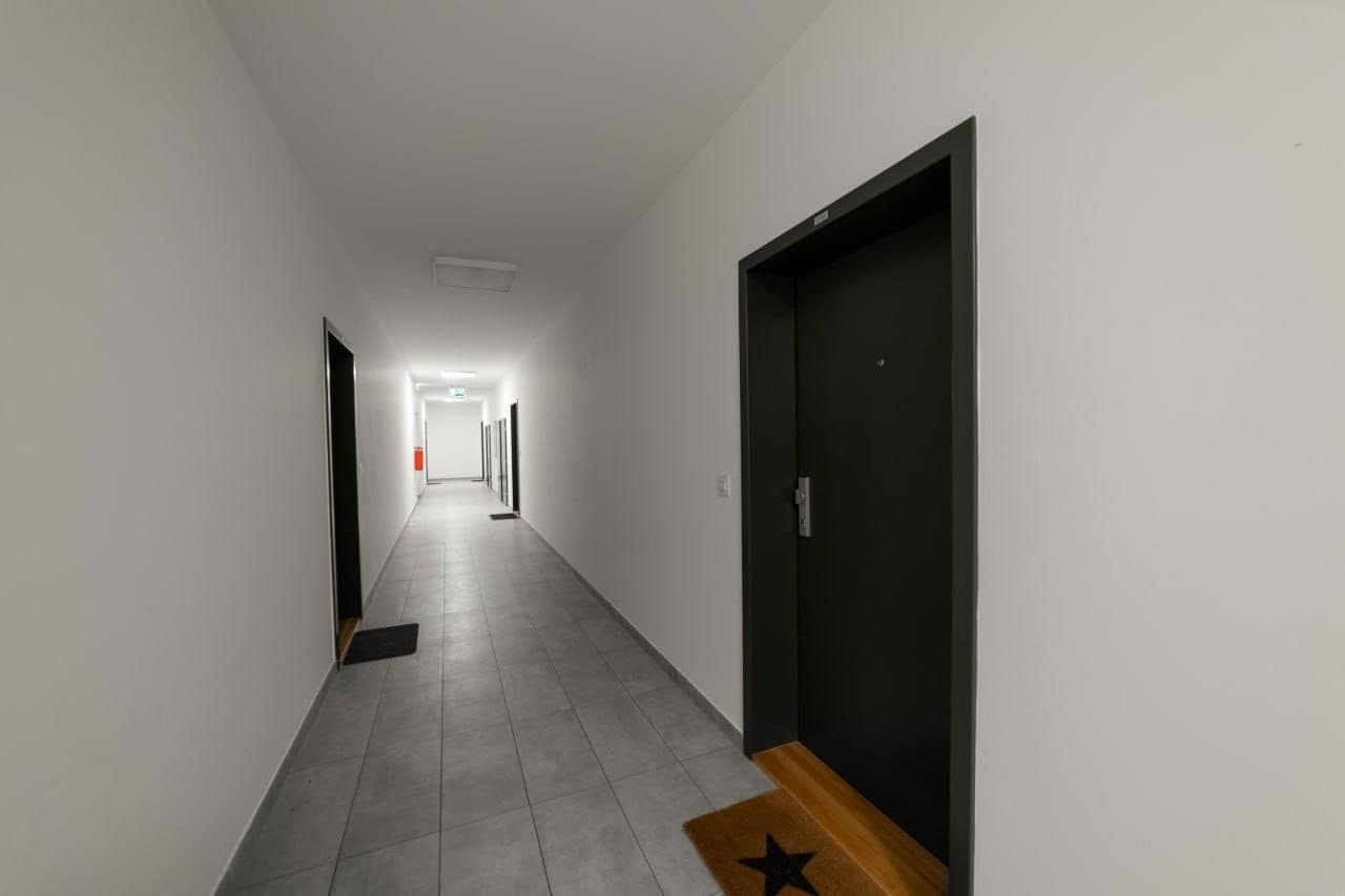 Studio flat to rent, 45 m², Zvěřinova, Prague, Prague Studio flat to rent, 45 m², Zvěřinova, Prague, Prague