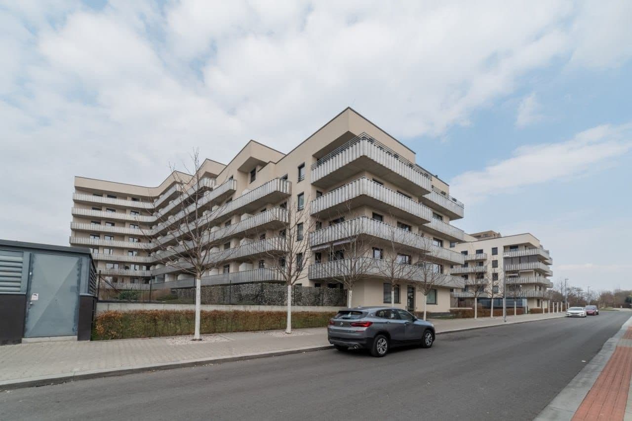 Studio flat to rent, 45 m², Zvěřinova, Prague, Prague Studio flat to rent, 45 m², Zvěřinova, Prague, Prague