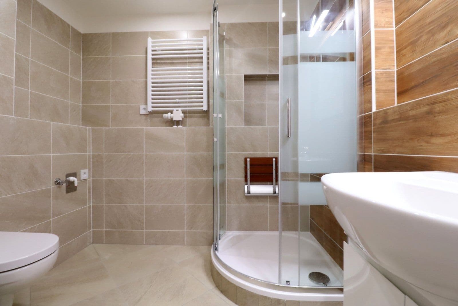 1 bedroom with open-plan kitchen flat to rent, 42 m², Františka Diviše, Prague, Prague 1 bedroom with open-plan kitchen flat to rent, 42 m², Františka Diviše, Prague, Prague