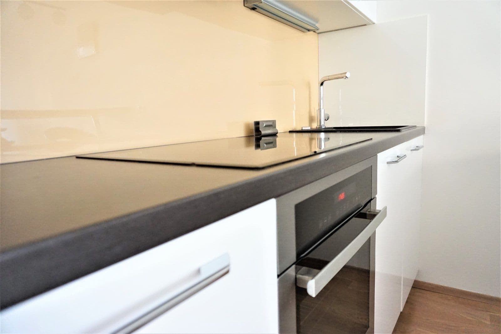 Studio flat to rent, 30 m², Milotická, Prague, Prague Studio flat to rent, 30 m², Milotická, Prague, Prague