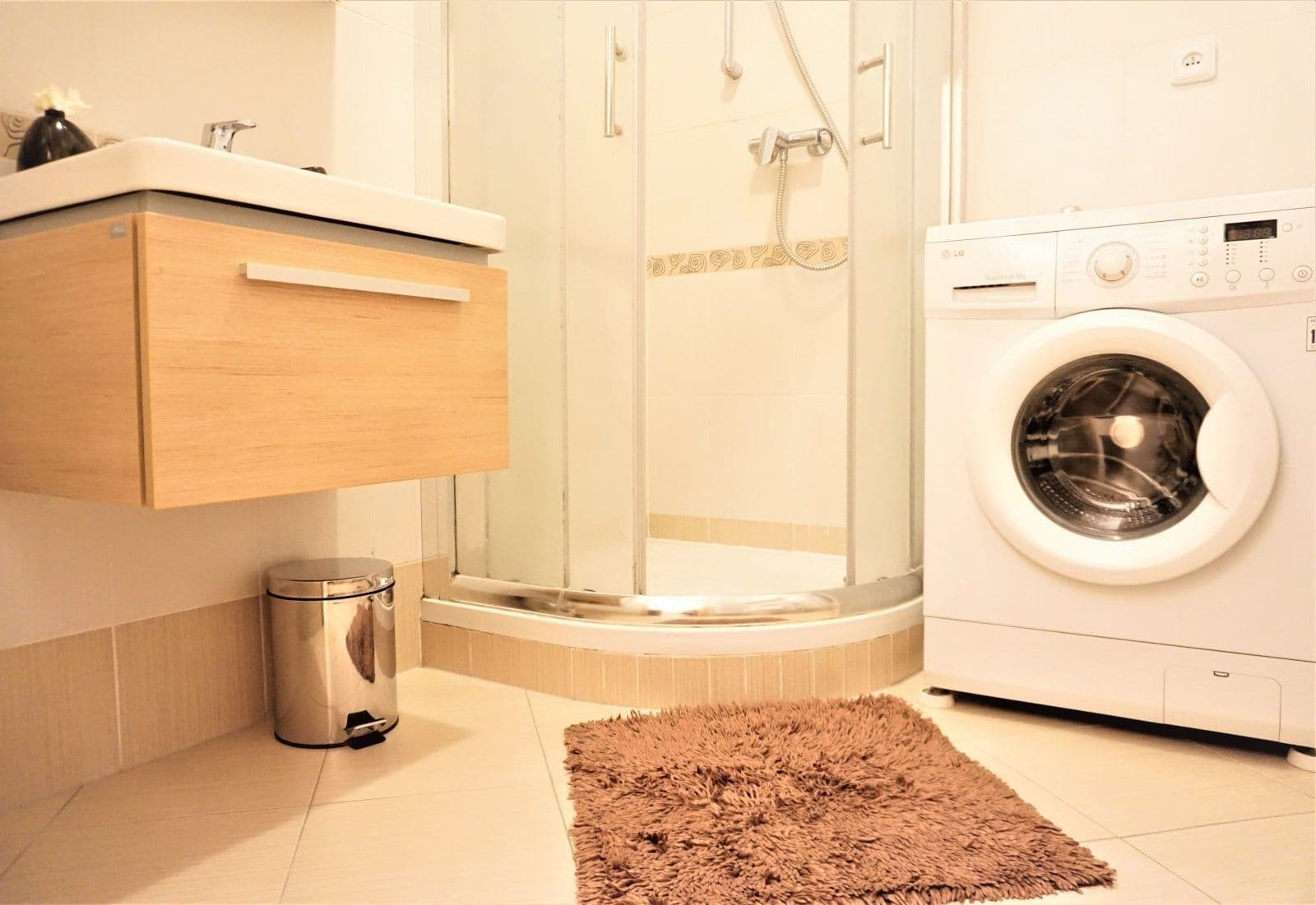 Studio flat to rent, 30 m², Milotická, Prague, Prague Studio flat to rent, 30 m², Milotická, Prague, Prague