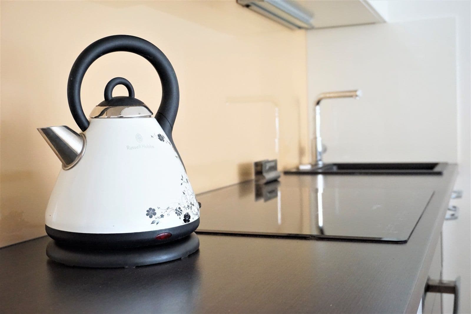 Studio flat to rent, 30 m², Milotická, Prague, Prague Studio flat to rent, 30 m², Milotická, Prague, Prague