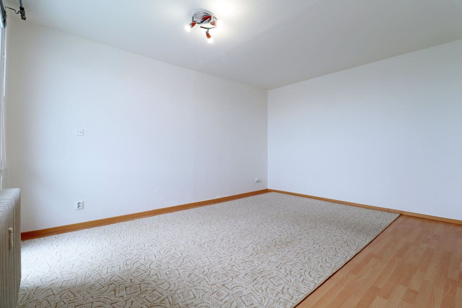 Studio flat to rent, 34 m², Litevská, Kladno, Středočeský Region Studio flat to rent, 34 m², Litevská, Kladno, Středočeský Region