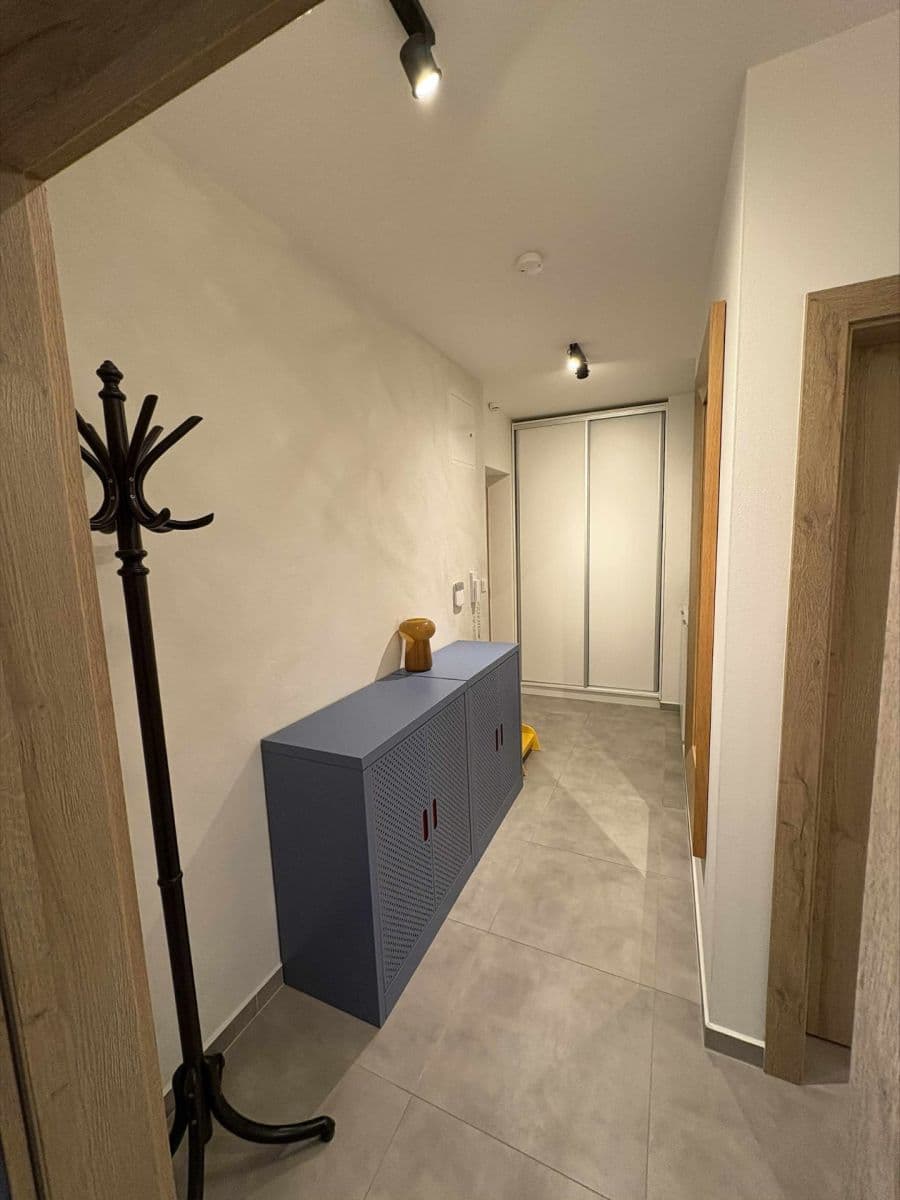 2 bedroom with open-plan kitchen flat for sale, 95 m², Souběžná, Kralupy nad Vltavou, Středočeský Region 2 bedroom with open-plan kitchen flat for sale, 95 m², Souběžná, Kralupy nad Vltavou, Středočeský Region