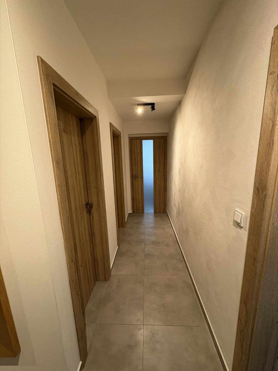 2 bedroom with open-plan kitchen flat for sale, 95 m², Souběžná, Kralupy nad Vltavou, Středočeský Region 2 bedroom with open-plan kitchen flat for sale, 95 m², Souběžná, Kralupy nad Vltavou, Středočeský Region