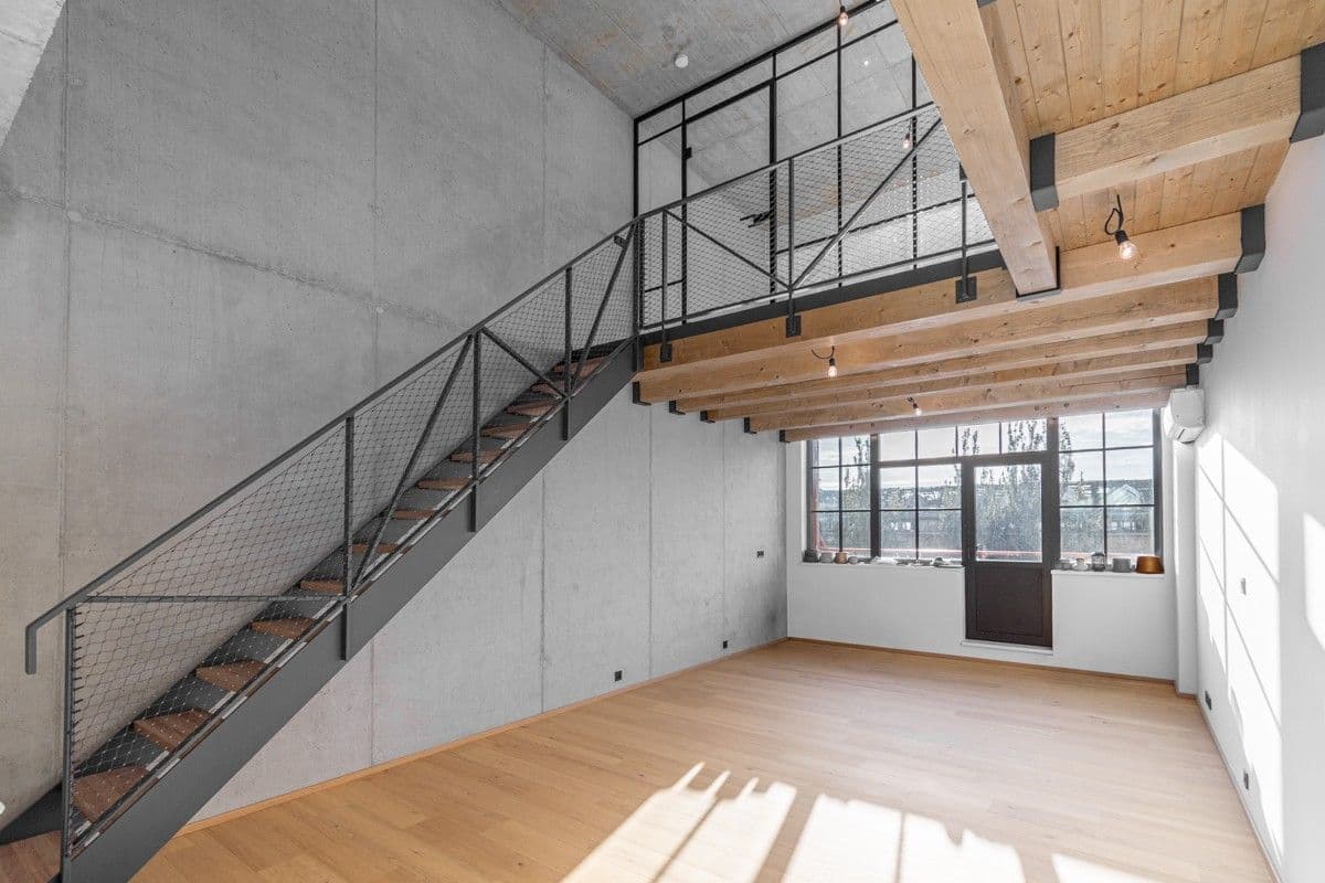 2 bedroom with open-plan kitchen flat to rent, 90 m², Kolbenova, Prague, Prague 2 bedroom with open-plan kitchen flat to rent, 90 m², Kolbenova, Prague, Prague