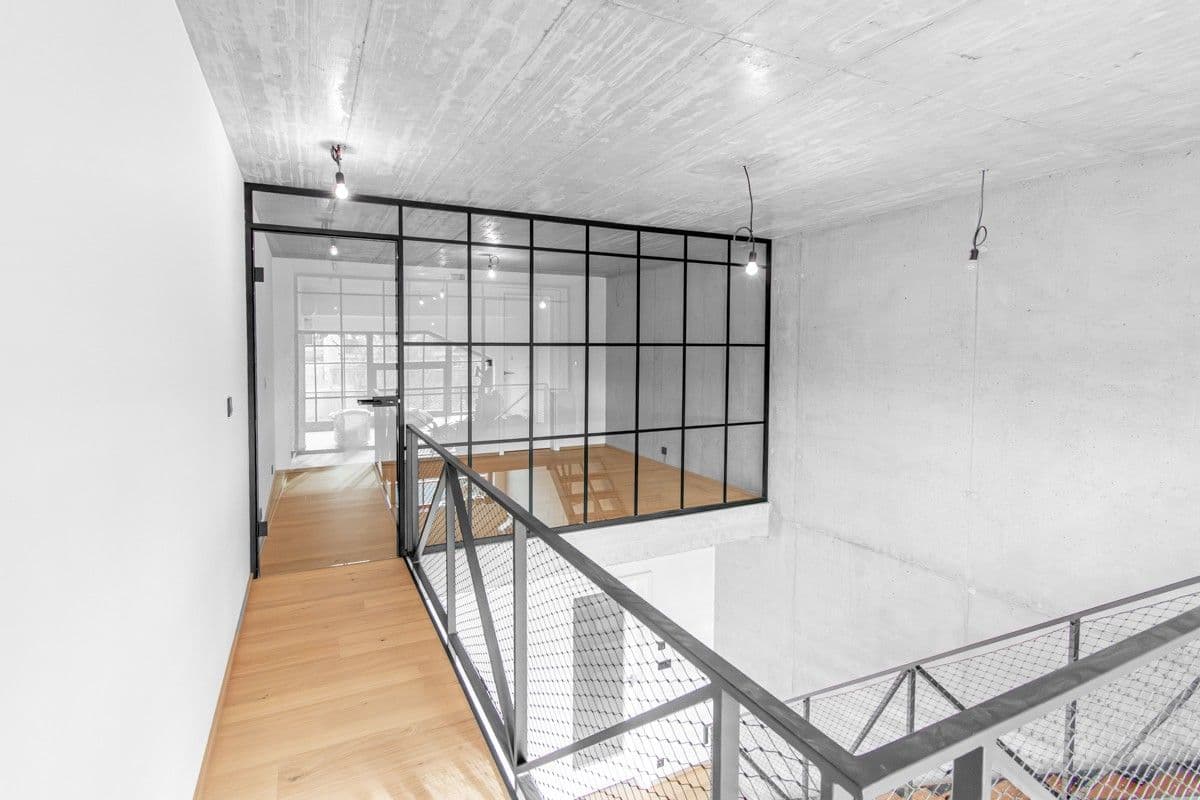 2 bedroom with open-plan kitchen flat to rent, 90 m², Kolbenova, Prague, Prague 2 bedroom with open-plan kitchen flat to rent, 90 m², Kolbenova, Prague, Prague