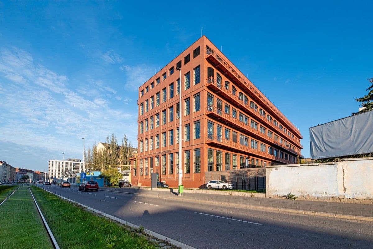 2 bedroom with open-plan kitchen flat to rent, 90 m², Kolbenova, Prague, Prague 2 bedroom with open-plan kitchen flat to rent, 90 m², Kolbenova, Prague, Prague