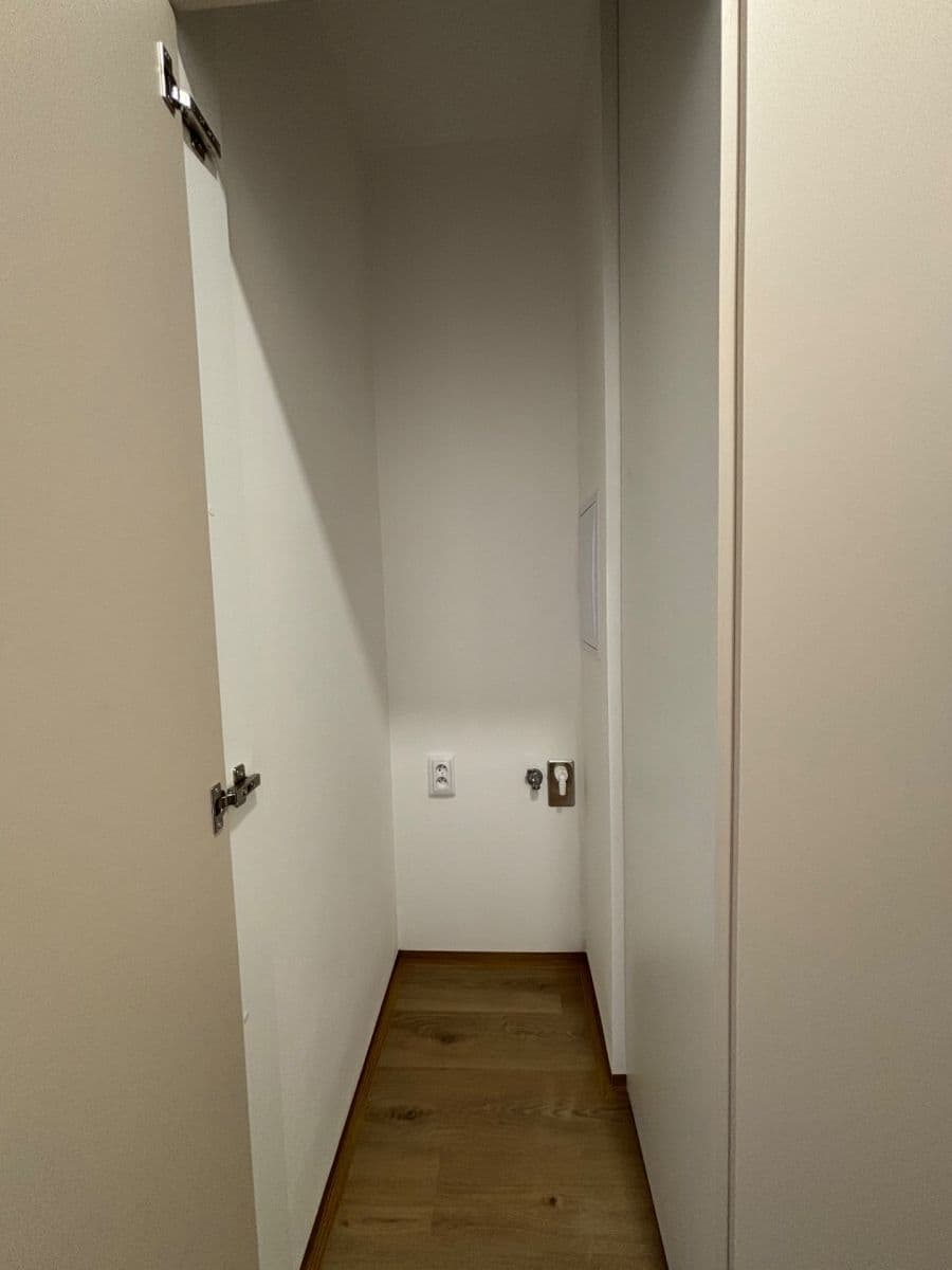 2 bedroom with open-plan kitchen flat to rent, 50 m², Nad Dalmatinkou, Plzeň, Plzeňský Region 2 bedroom with open-plan kitchen flat to rent, 50 m², Nad Dalmatinkou, Plzeň, Plzeňský Region