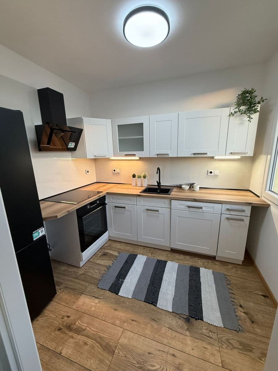 1 bedroom flat for sale, 37 m², Na Vavřinci, Slaný, Středočeský Region 1 bedroom flat for sale, 37 m², Na Vavřinci, Slaný, Středočeský Region