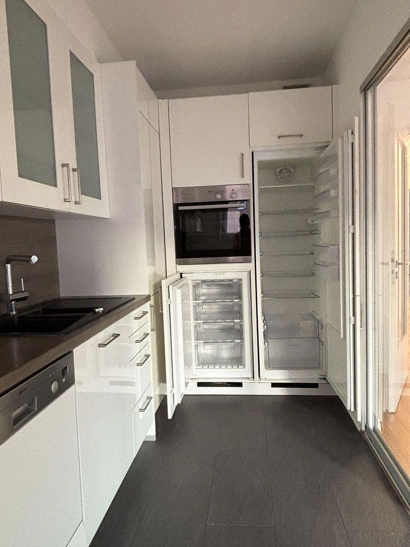 4 bedroom flat for sale, 111 m², Frankfurt am Main, Hesse 4 bedroom flat for sale, 111 m², Frankfurt am Main, Hesse