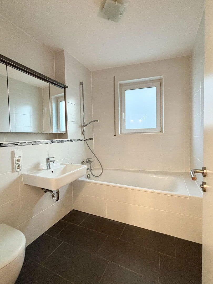 4 bedroom flat for sale, 111 m², Frankfurt am Main, Hesse 4 bedroom flat for sale, 111 m², Frankfurt am Main, Hesse