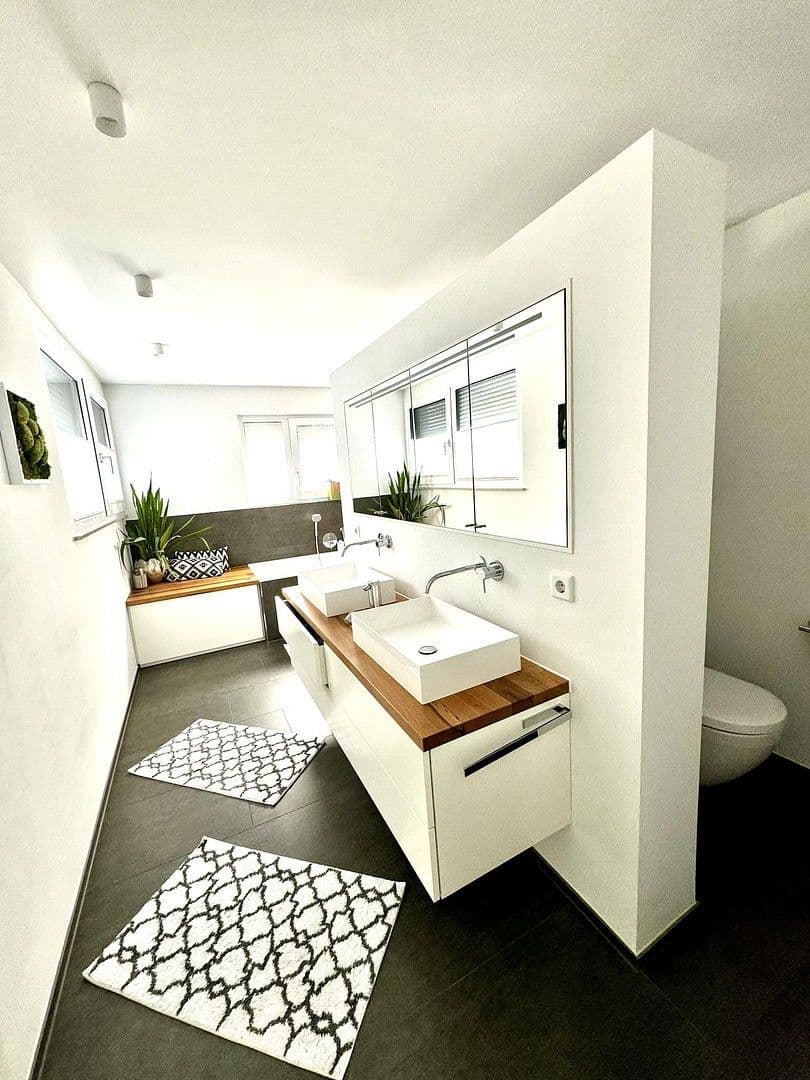 4 bedroom with open-plan kitchen flat for sale, 146 m², Kirchheim unter Teck, Baden-Württemberg 4 bedroom with open-plan kitchen flat for sale, 146 m², Kirchheim unter Teck, Baden-Württemberg