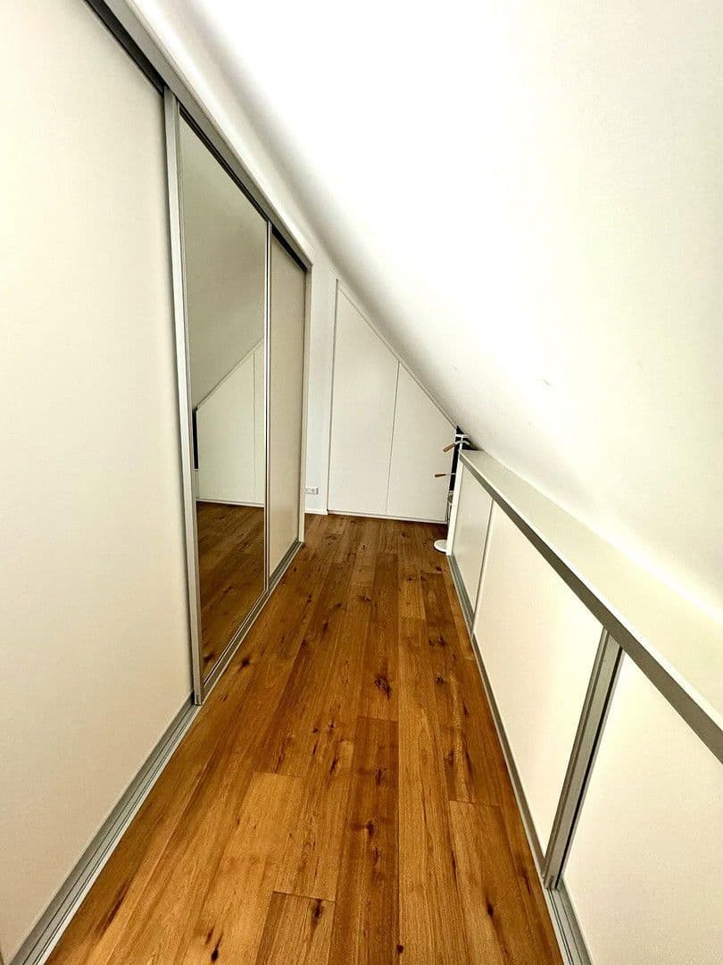 4 bedroom with open-plan kitchen flat for sale, 146 m², Kirchheim unter Teck, Baden-Württemberg 4 bedroom with open-plan kitchen flat for sale, 146 m², Kirchheim unter Teck, Baden-Württemberg