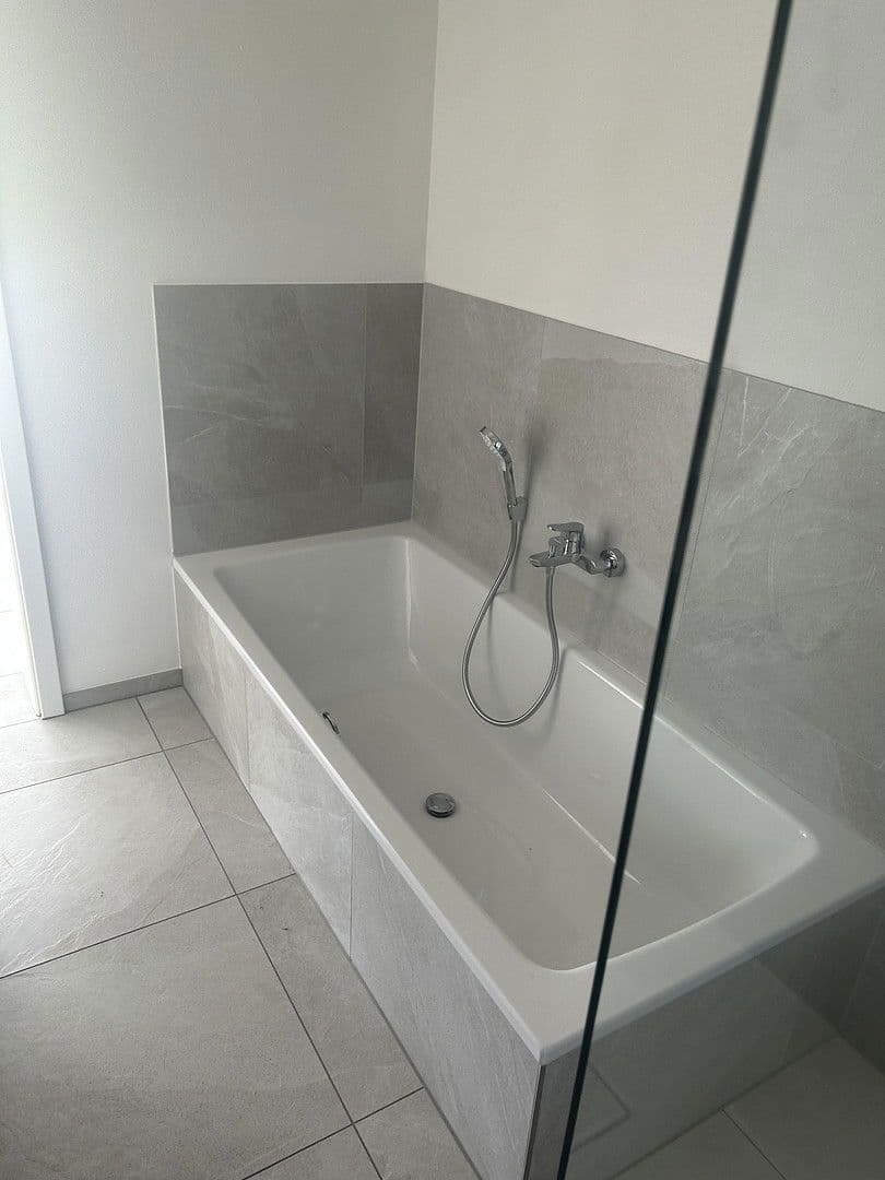 5 bedroom flat to rent, 130 m², Lindhofstr. 43b, Eggenfelden, Bavaria 5 bedroom flat to rent, 130 m², Lindhofstr. 43b, Eggenfelden, Bavaria