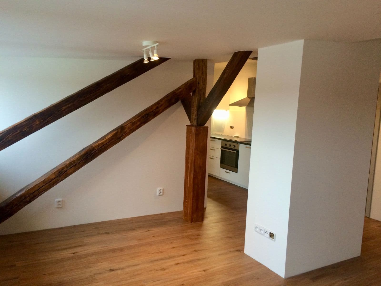 1 bedroom with open-plan kitchen flat to rent, 56 m², Staroměstské náměstí, Mladá Boleslav, Středočeský Region 1 bedroom with open-plan kitchen flat to rent, 56 m², Staroměstské náměstí, Mladá Boleslav, Středočeský Region