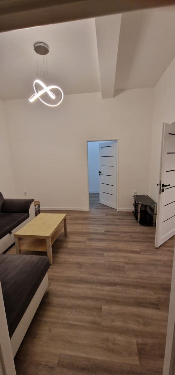 3 bedroom flat to rent, 68 m², Josefův Důl, Středočeský Region 3 bedroom flat to rent, 68 m², Josefův Důl, Středočeský Region