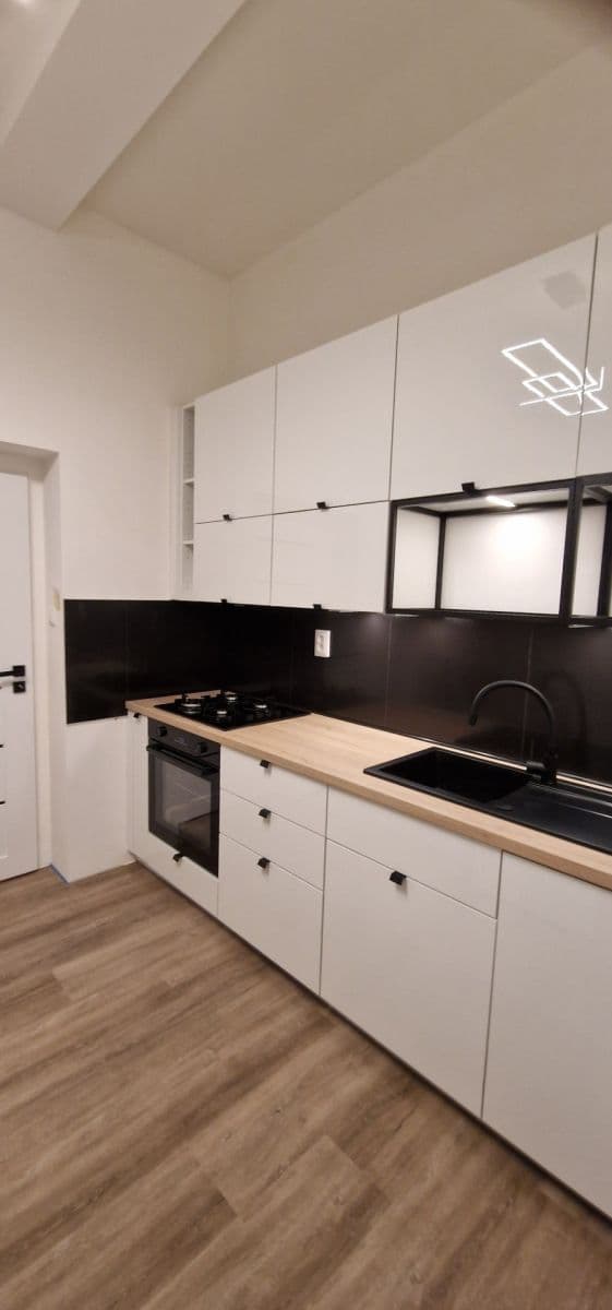 3 bedroom flat to rent, 68 m², Josefův Důl, Středočeský Region 3 bedroom flat to rent, 68 m², Josefův Důl, Středočeský Region