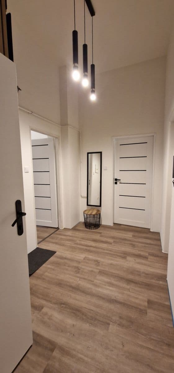 3 bedroom flat to rent, 68 m², Josefův Důl, Středočeský Region 3 bedroom flat to rent, 68 m², Josefův Důl, Středočeský Region