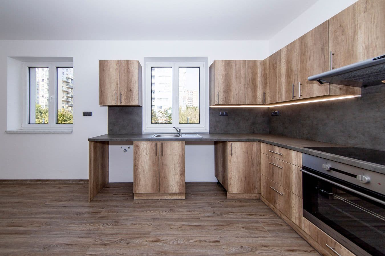 Studio flat to rent, 49 m², U Plynárny, Prague, Prague Studio flat to rent, 49 m², U Plynárny, Prague, Prague