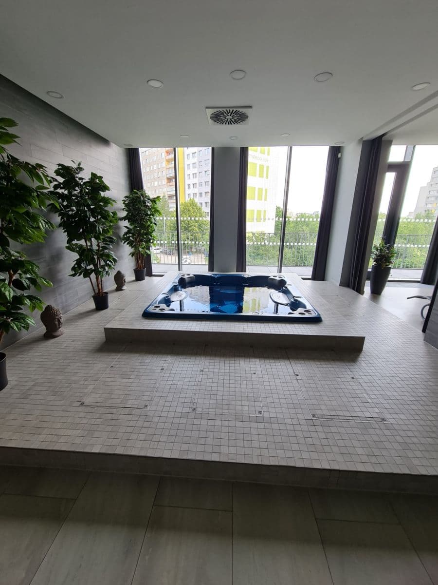 Studio flat to rent, 31 m², Mukařovského, Prague, Prague Studio flat to rent, 31 m², Mukařovského, Prague, Prague