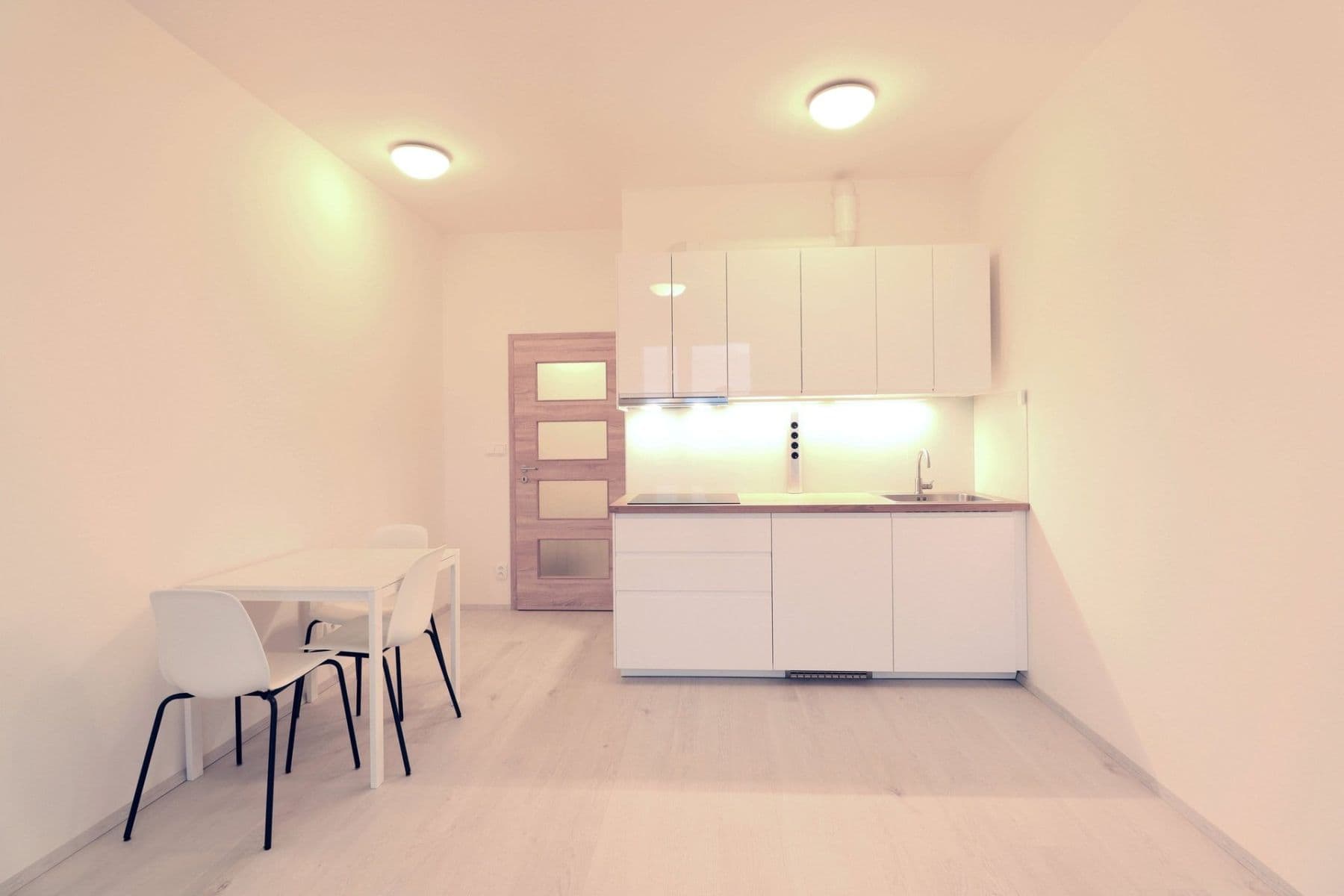 Studio flat to rent, 25 m², Augustina Lukeše, Brandýs nad Labem-Stará Boleslav, Středočeský Region Studio flat to rent, 25 m², Augustina Lukeše, Brandýs nad Labem-Stará Boleslav, Středočeský Region