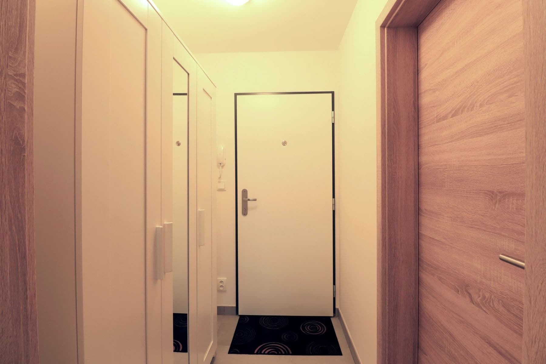 Studio flat to rent, 25 m², Augustina Lukeše, Brandýs nad Labem-Stará Boleslav, Středočeský Region Studio flat to rent, 25 m², Augustina Lukeše, Brandýs nad Labem-Stará Boleslav, Středočeský Region