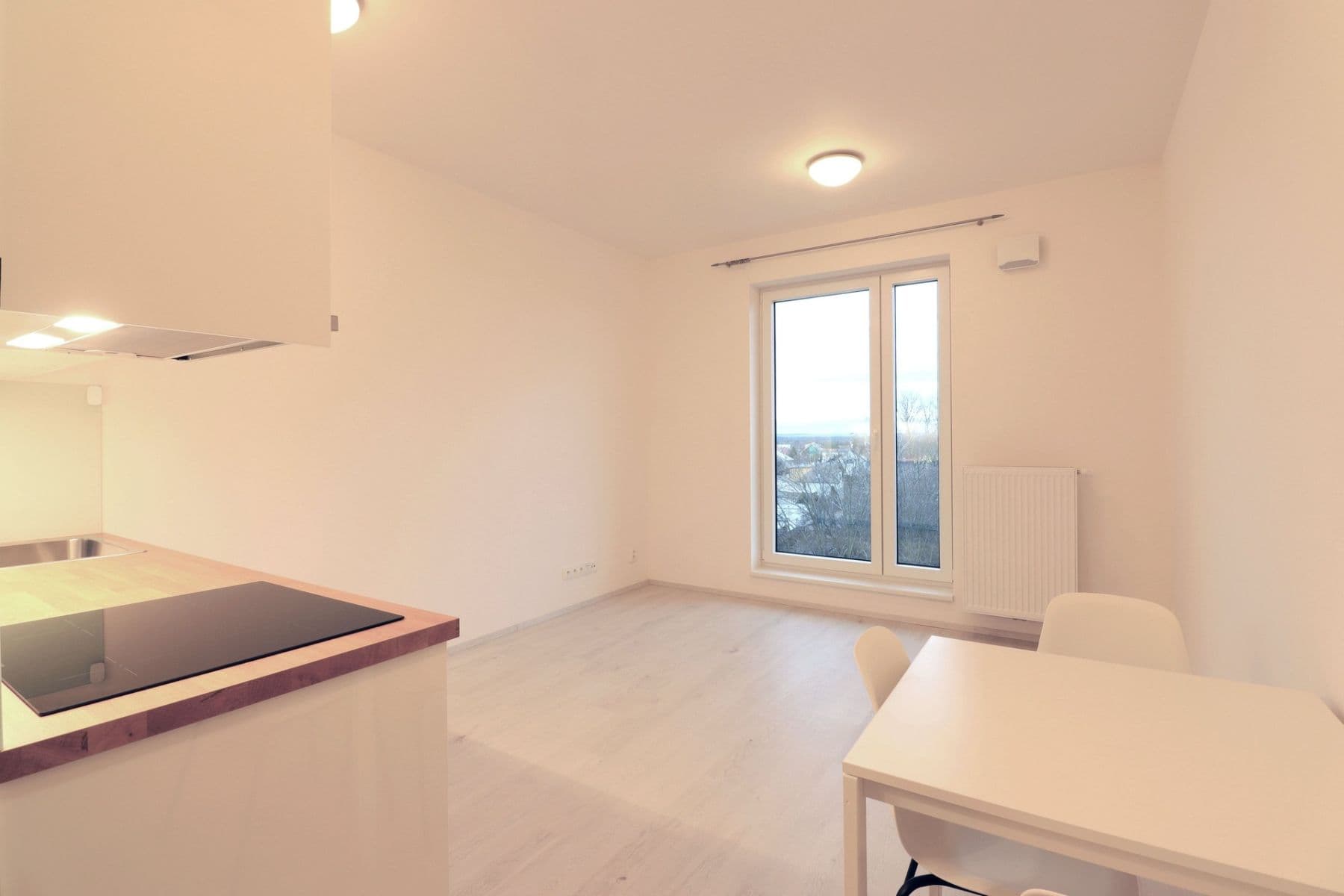 Studio flat to rent, 25 m², Augustina Lukeše, Brandýs nad Labem-Stará Boleslav, Středočeský Region Studio flat to rent, 25 m², Augustina Lukeše, Brandýs nad Labem-Stará Boleslav, Středočeský Region