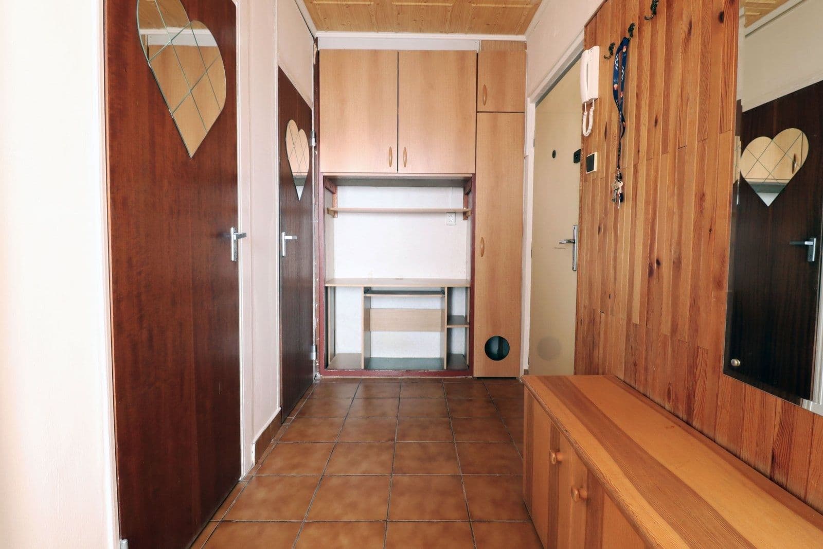 2 bedroom with open-plan kitchen flat to rent, 53 m², Lodžská, Prague, Prague 2 bedroom with open-plan kitchen flat to rent, 53 m², Lodžská, Prague, Prague