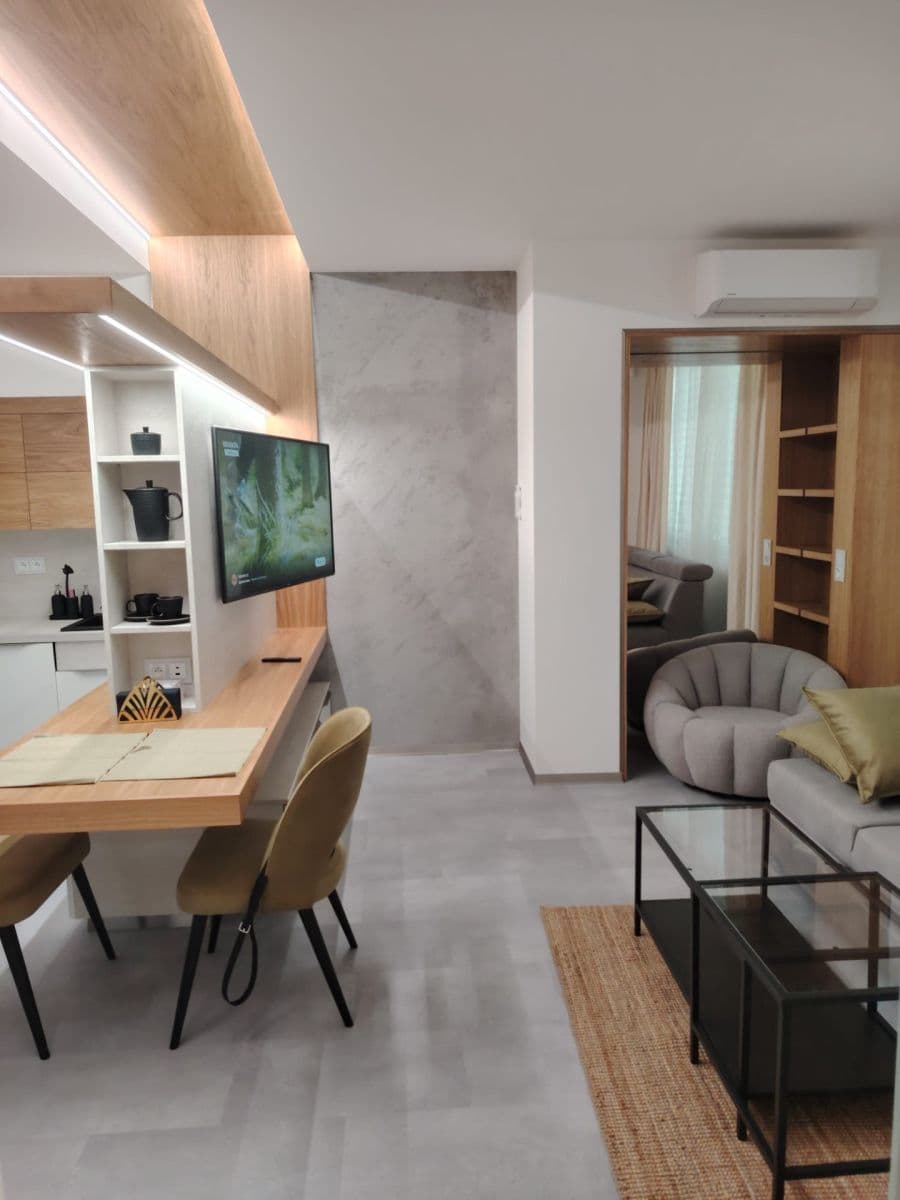 1 bedroom with open-plan kitchen flat to rent, 49 m², Dlouhá, Olomouc, Olomoucký Region 1 bedroom with open-plan kitchen flat to rent, 49 m², Dlouhá, Olomouc, Olomoucký Region