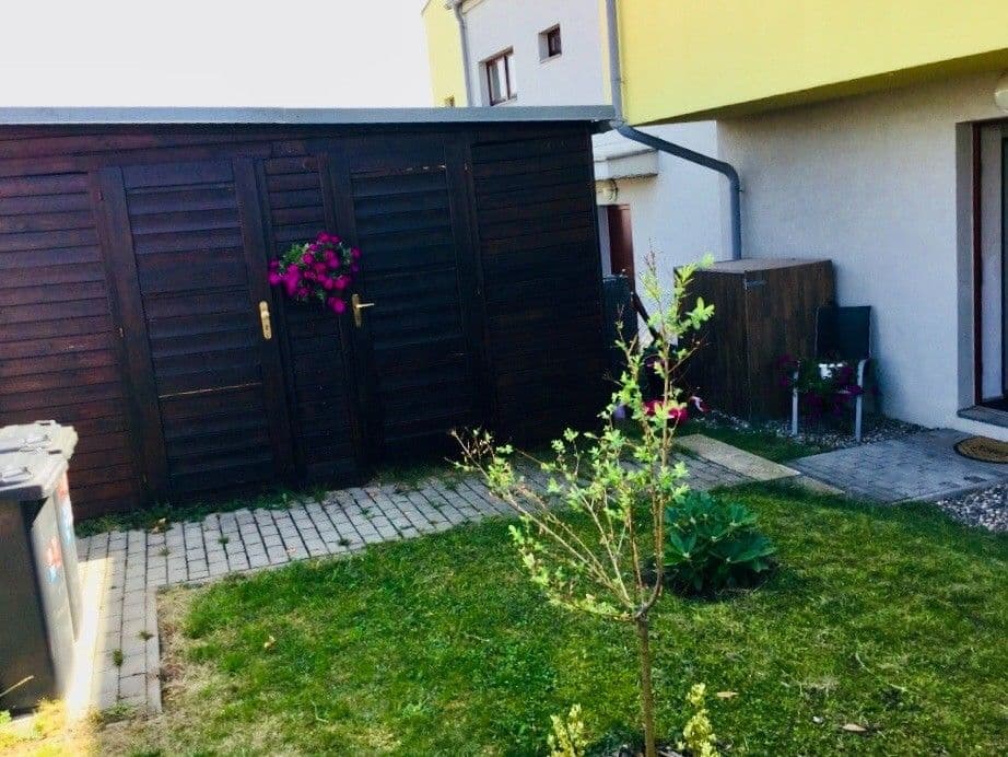 2 bedroom with open-plan kitchen flat for sale, 65 m², Severní, Jinočany, Středočeský Region 2 bedroom with open-plan kitchen flat for sale, 65 m², Severní, Jinočany, Středočeský Region