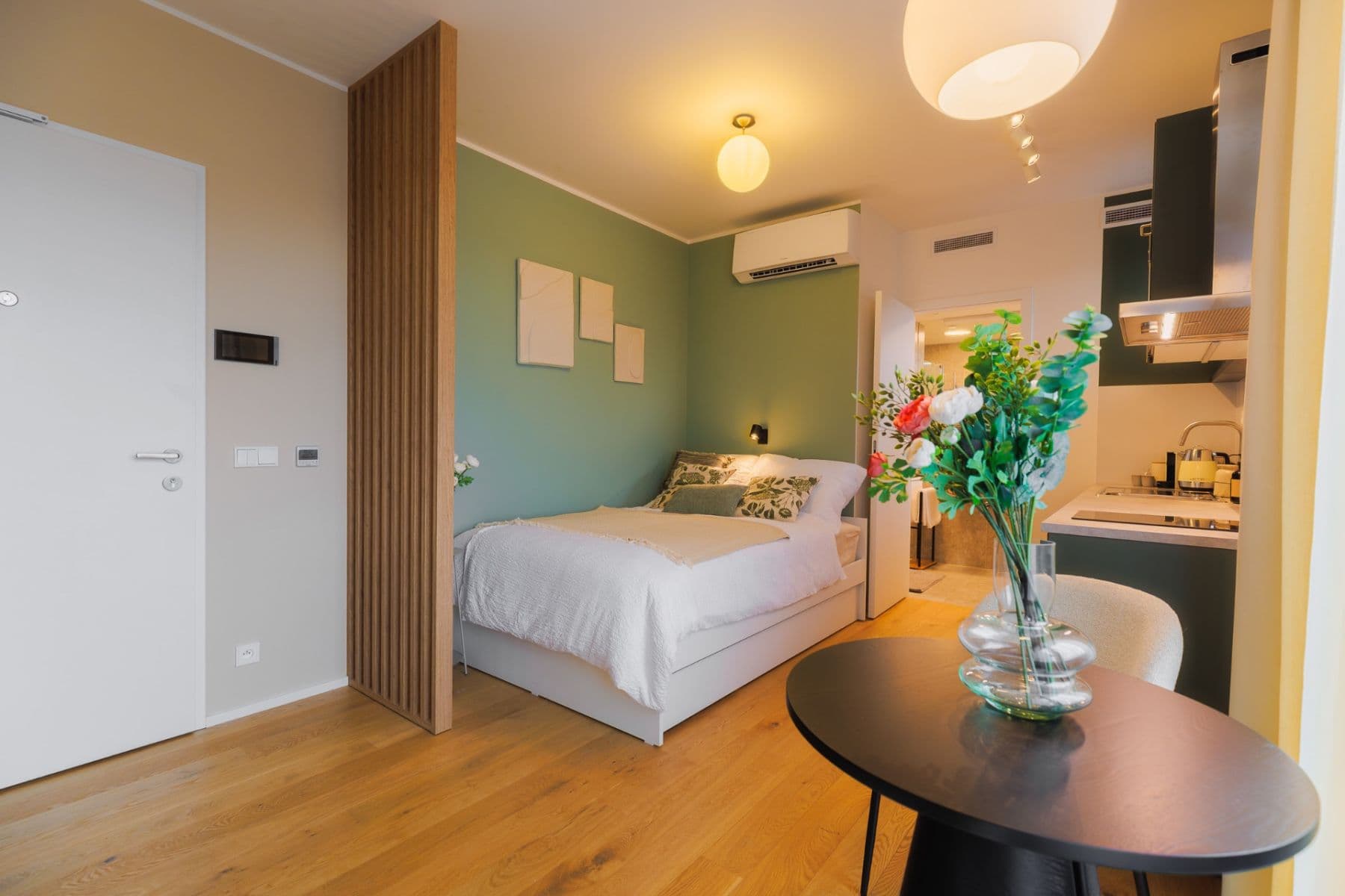 Small studio flat to rent, 22 m², Československého exilu, Prague, Prague Small studio flat to rent, 22 m², Československého exilu, Prague, Prague