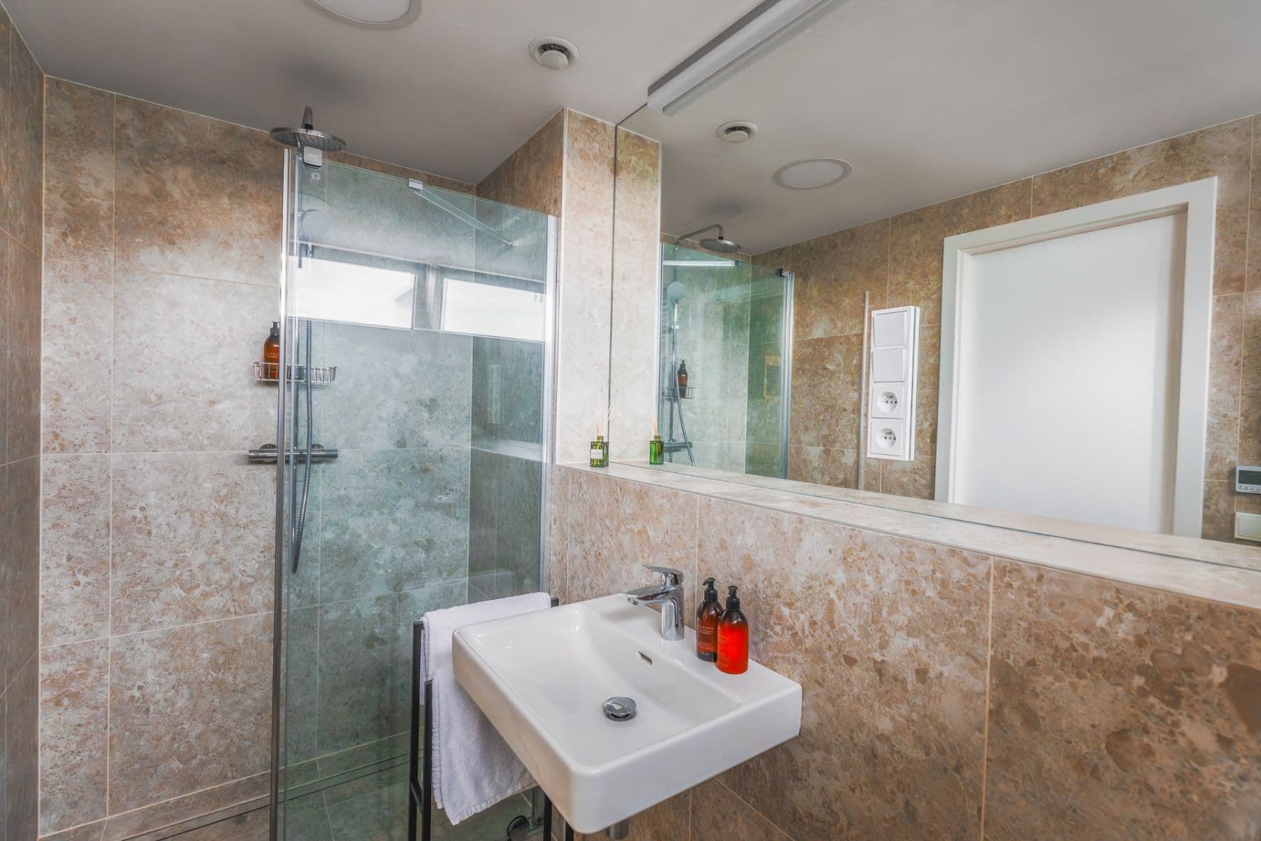 Small studio flat to rent, 22 m², Československého exilu, Prague, Prague Small studio flat to rent, 22 m², Československého exilu, Prague, Prague