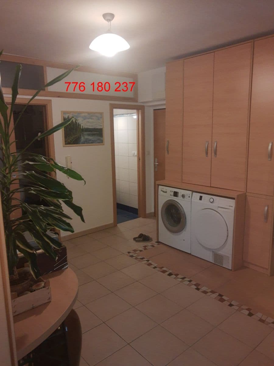 3 bedroom with open-plan kitchen flat to rent, 82 m², Družstevní, Pelhřimov, Vysočina Region 3 bedroom with open-plan kitchen flat to rent, 82 m², Družstevní, Pelhřimov, Vysočina Region