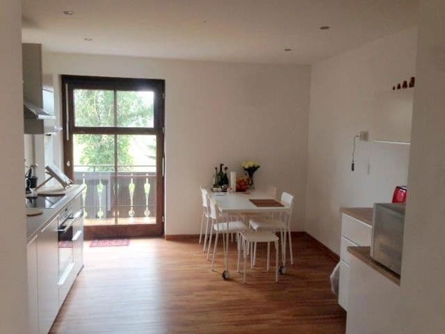 3 bedroom with open-plan kitchen flat to rent, 160 m², München - Forstenried, Bavaria 3 bedroom with open-plan kitchen flat to rent, 160 m², München - Forstenried, Bavaria