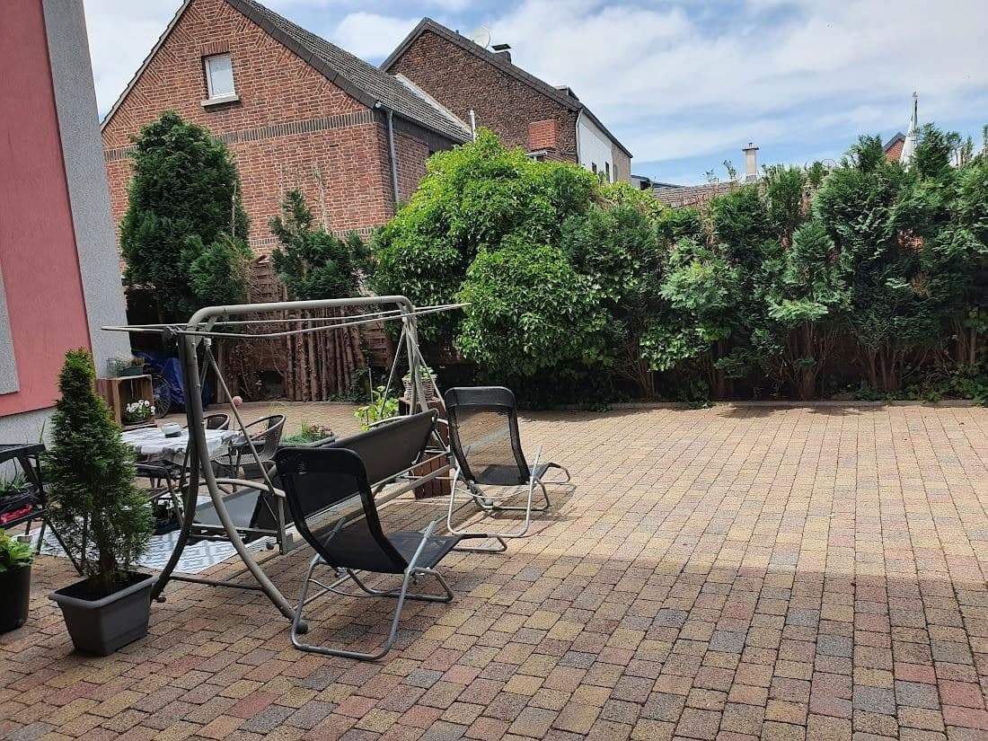 house for sale, 335 m², Vinkratherstr. 22, Grefrath, North Rhine-Westphalia house for sale, 335 m², Vinkratherstr. 22, Grefrath, North Rhine-Westphalia