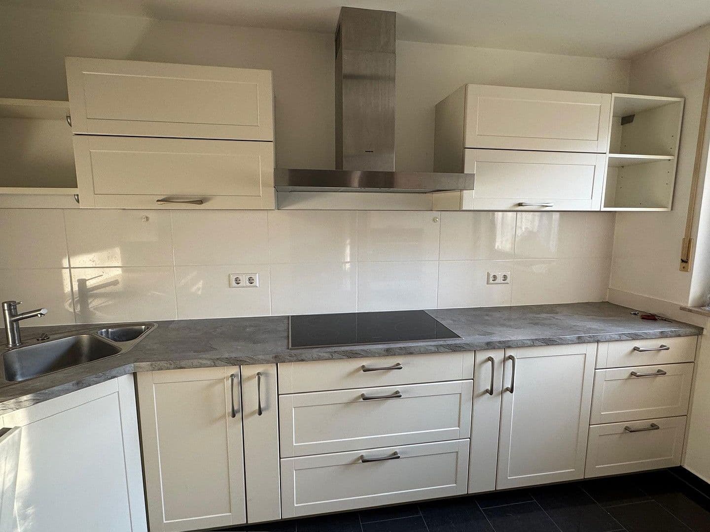 3 bedroom with open-plan kitchen flat for sale, 119 m², Stuttgart, Baden-Württemberg 3 bedroom with open-plan kitchen flat for sale, 119 m², Stuttgart, Baden-Württemberg