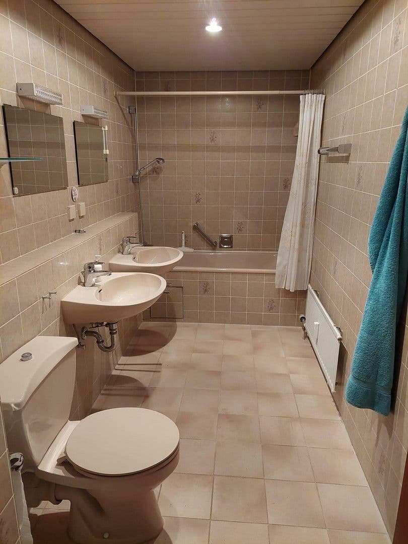 3 bedroom with open-plan kitchen flat for sale, 119 m², Stuttgart, Baden-Württemberg 3 bedroom with open-plan kitchen flat for sale, 119 m², Stuttgart, Baden-Württemberg