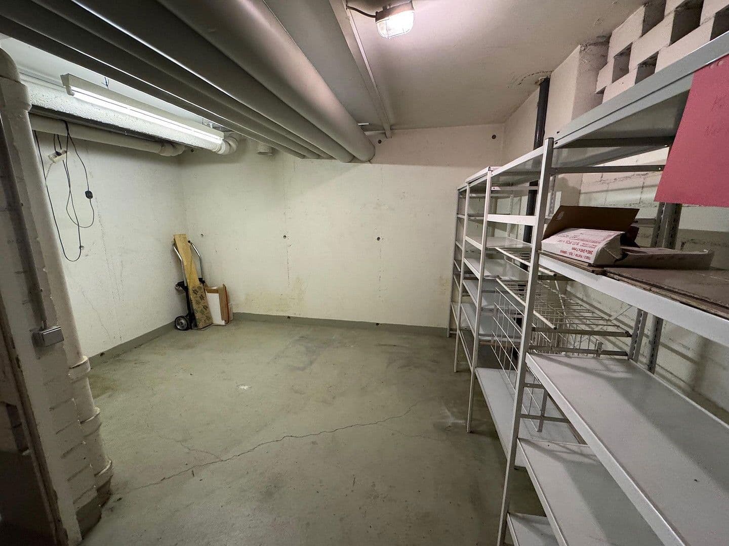 3 bedroom with open-plan kitchen flat for sale, 119 m², Stuttgart, Baden-Württemberg 3 bedroom with open-plan kitchen flat for sale, 119 m², Stuttgart, Baden-Württemberg