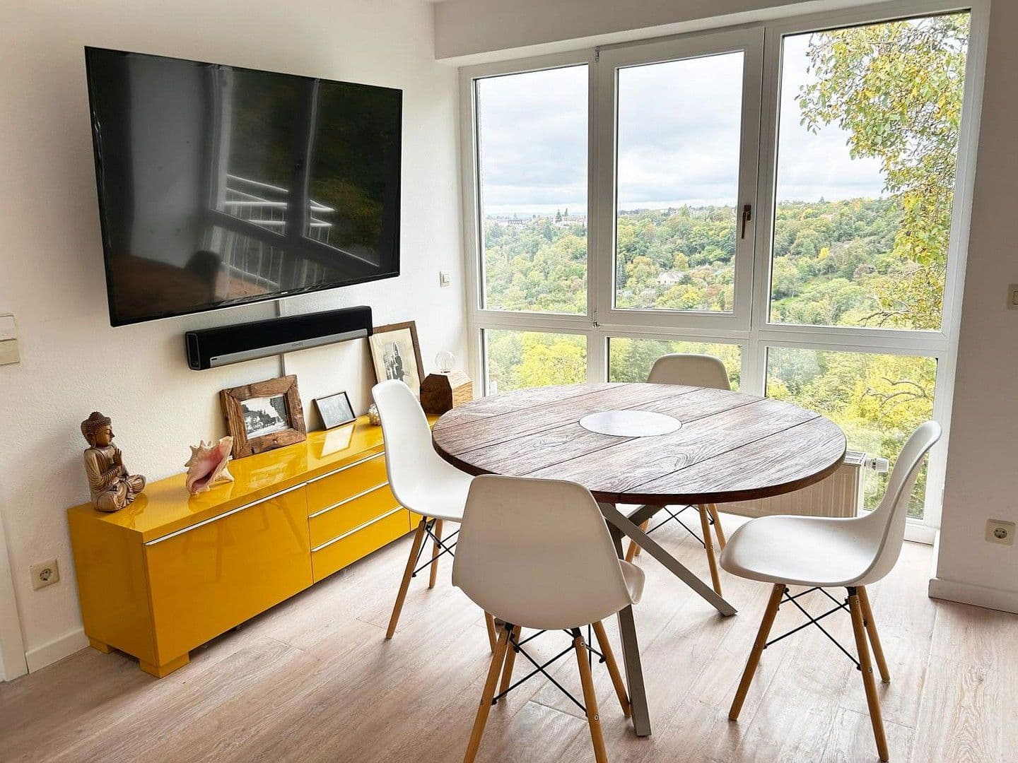 1 bedroom with open-plan kitchen flat to rent, 101 m², Stuttgart, Baden-Württemberg 1 bedroom with open-plan kitchen flat to rent, 101 m², Stuttgart, Baden-Württemberg