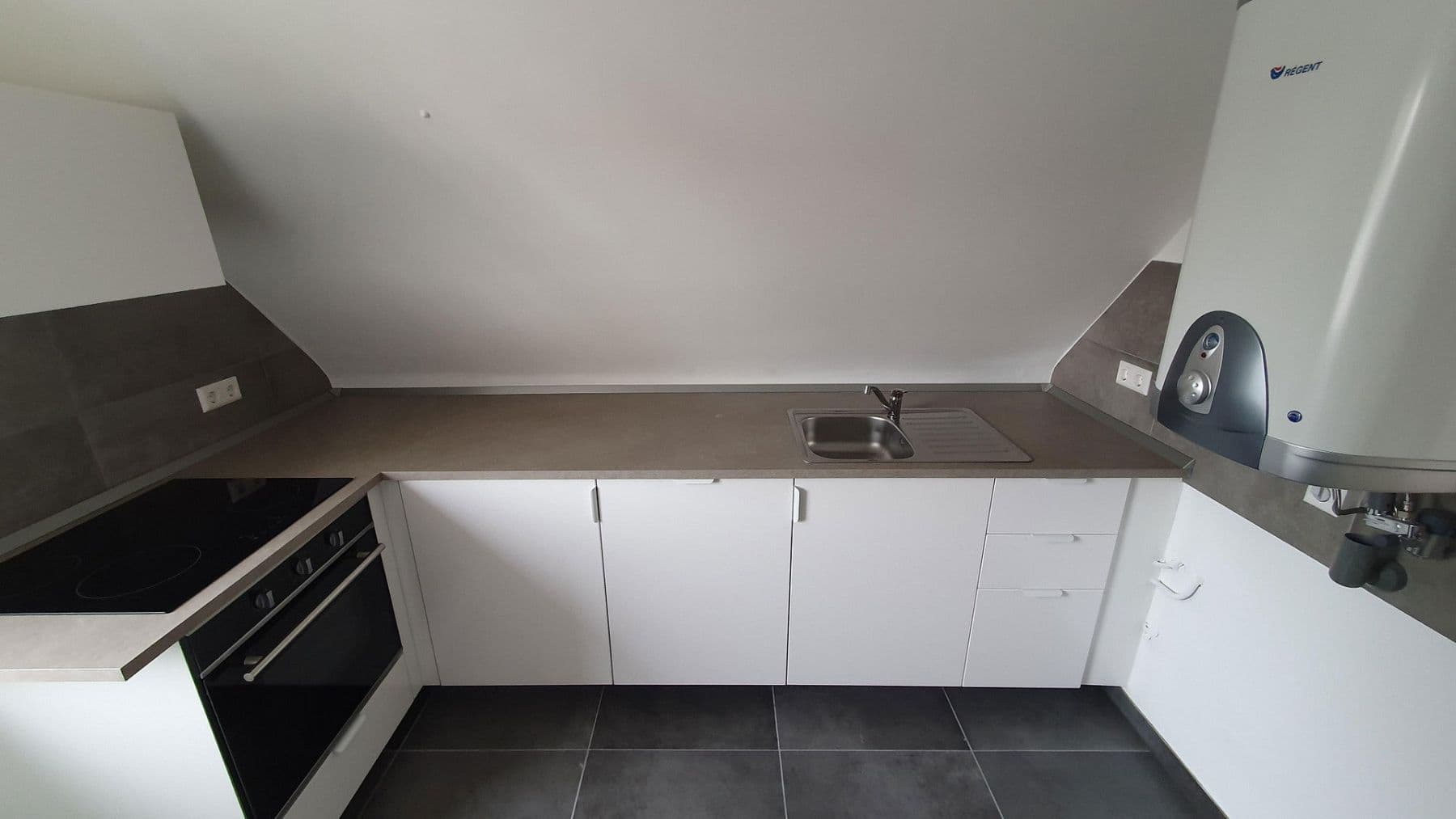 4 bedroom flat to rent, 85 m², Ditzingen, Baden-Württemberg 4 bedroom flat to rent, 85 m², Ditzingen, Baden-Württemberg