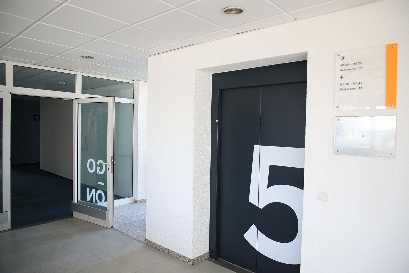 office to rent, 7,500 m², Dietmar-Hopp-Allee 23, Walldorf, Baden-Württemberg office to rent, 7,500 m², Dietmar-Hopp-Allee 23, Walldorf, Baden-Württemberg