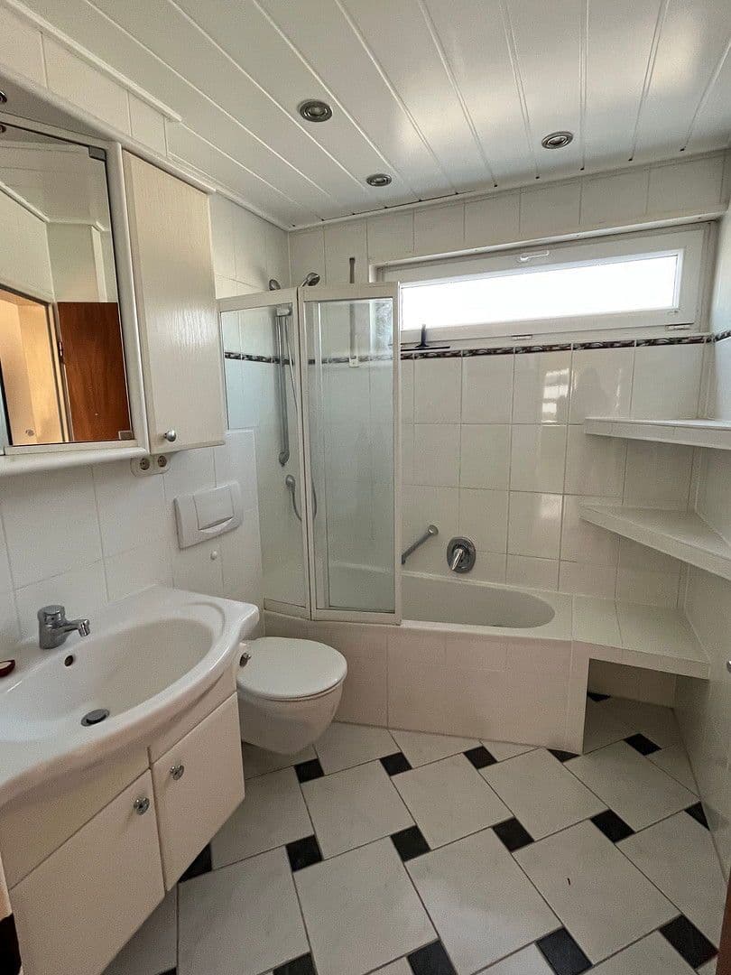 4 bedroom flat to rent, 111 m², Egelsbach, Hesse 4 bedroom flat to rent, 111 m², Egelsbach, Hesse